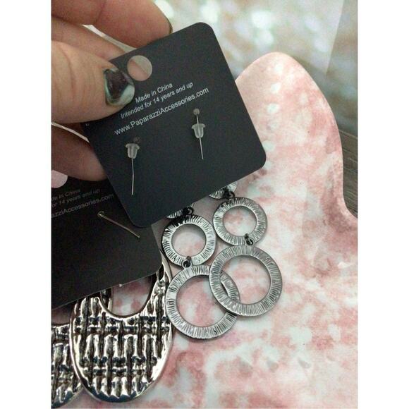 NWT 2PR Bundle Earrings Paparazzi Silver Earrings Dangle Bohemian Girl - Picture 8 of 11